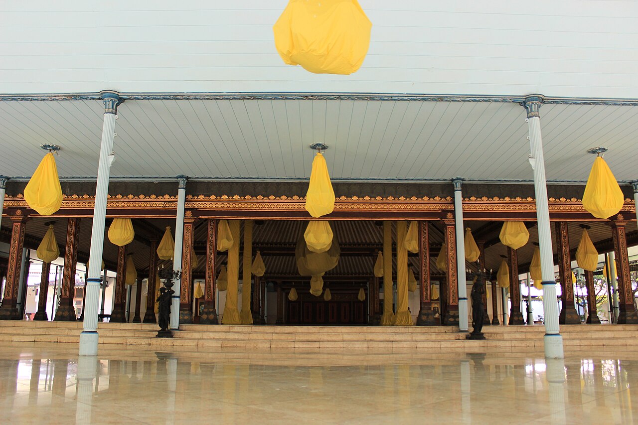 Pendopo Sasana Sewaka di Keraton Surakarta